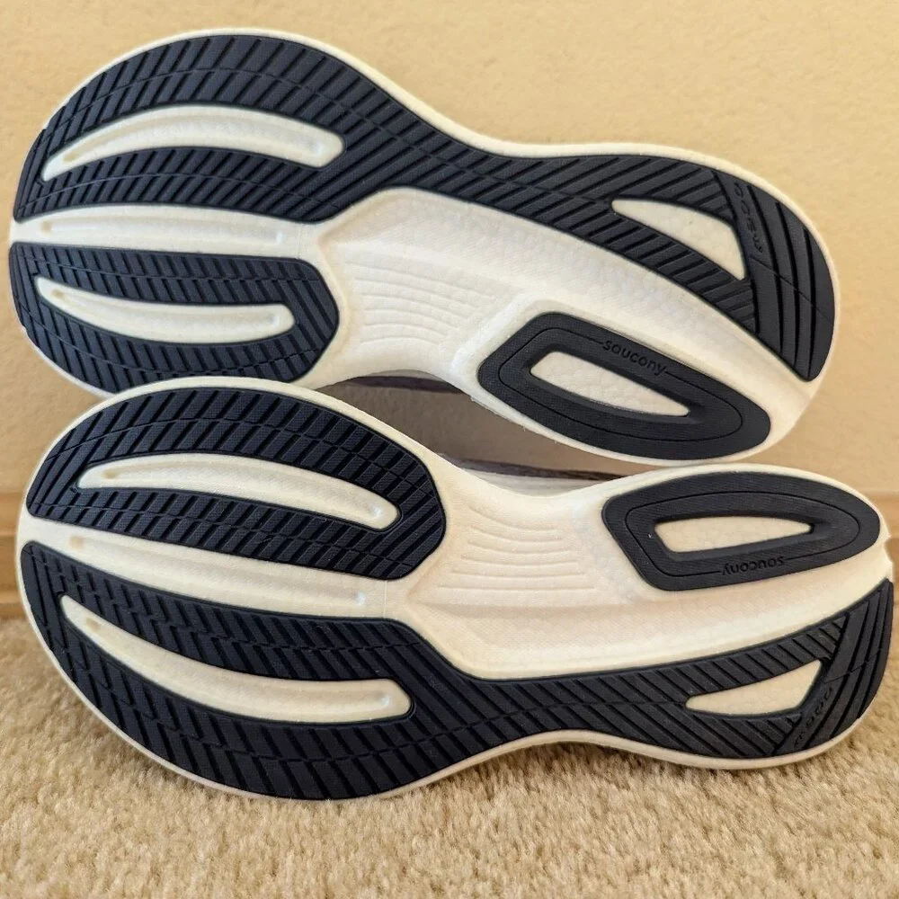 Saucony Women's Ride 17 Running Shoes, Size 8B (Medium) - Picture 2 of 4